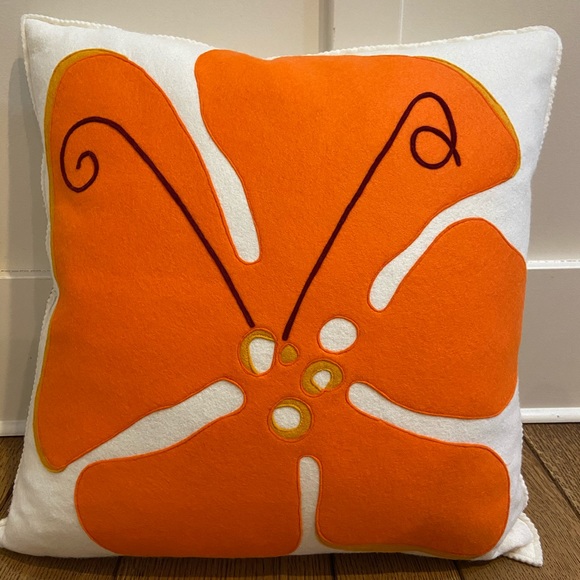 hable construction pillows